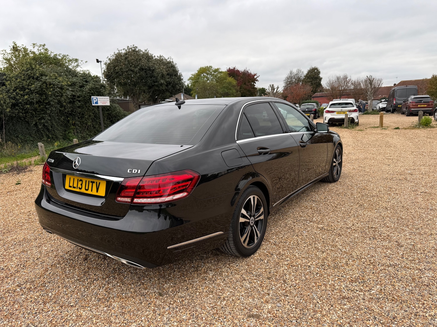 Used Mercedes-Benz E Class 2013 for sale - 76273364: Photo 6
