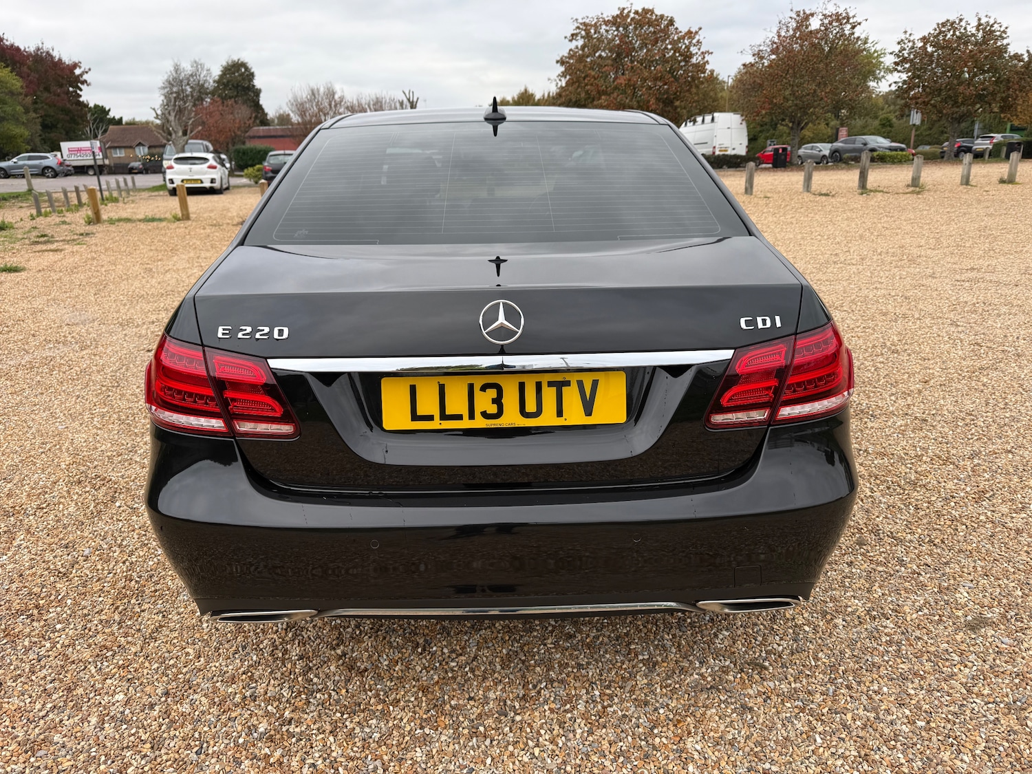 Used Mercedes-Benz E Class 2013 for sale - 76273364: Photo 8