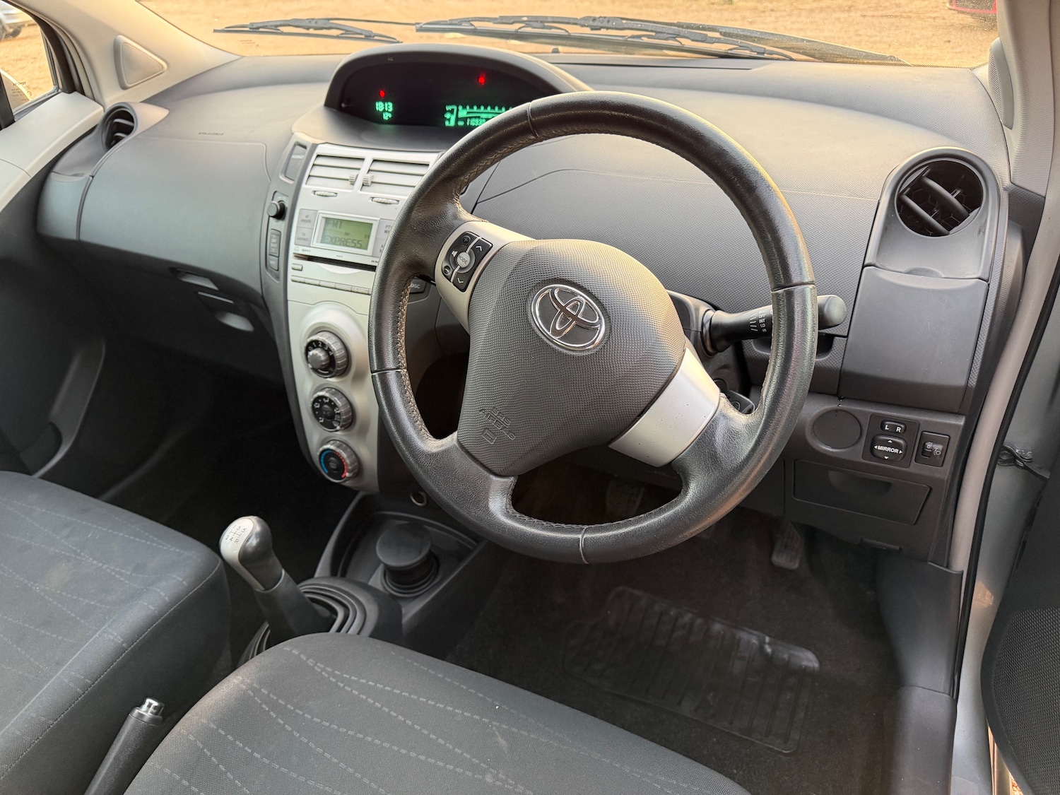 Used Toyota Yaris 2007 for sale - 76748505: Photo 11