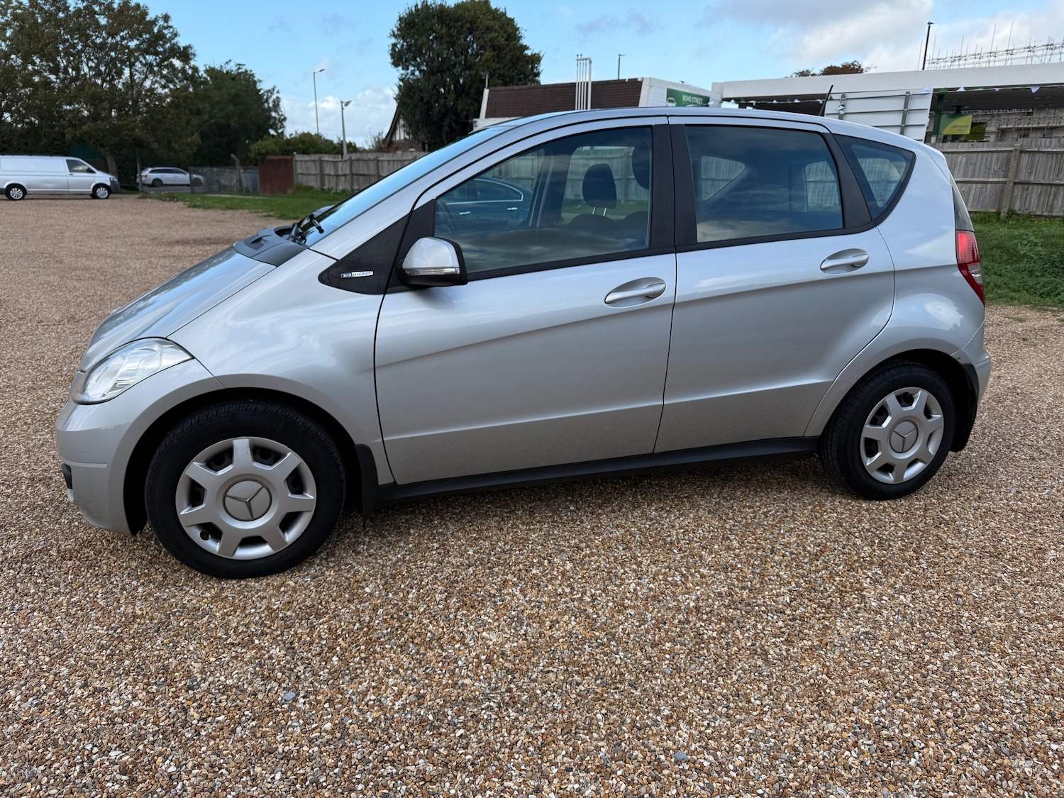 Used Mercedes-Benz A-Class 2011 for sale - 75967447: Photo 3