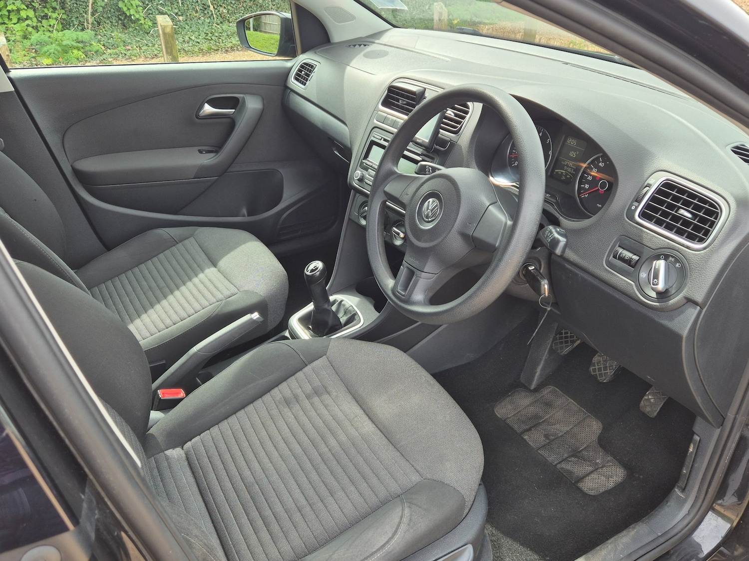 Used Volkswagen Polo 2011 for sale - 78201548: Photo 9