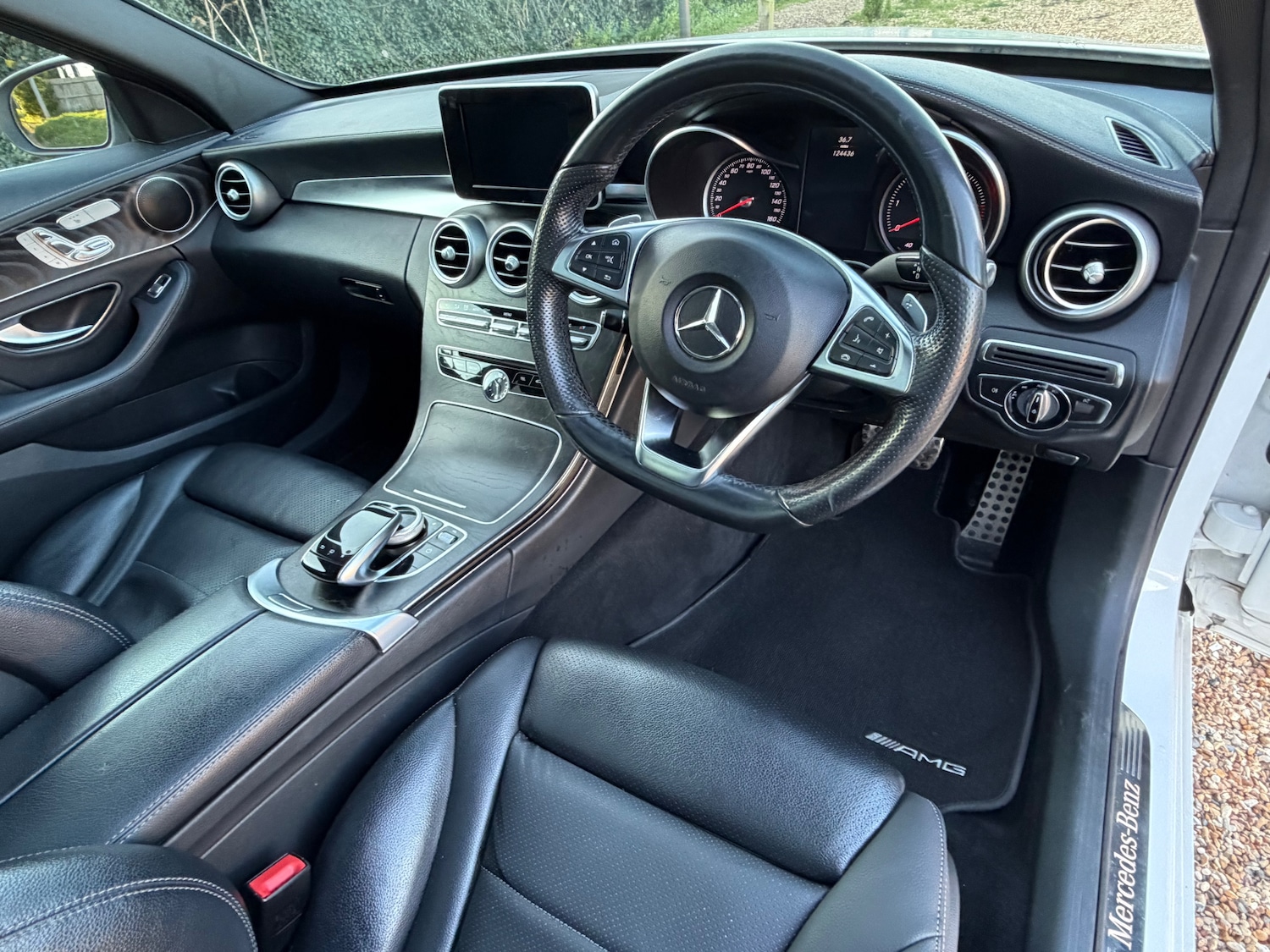 Used Mercedes-Benz C Class 2015 for sale - 77048357: Photo 12