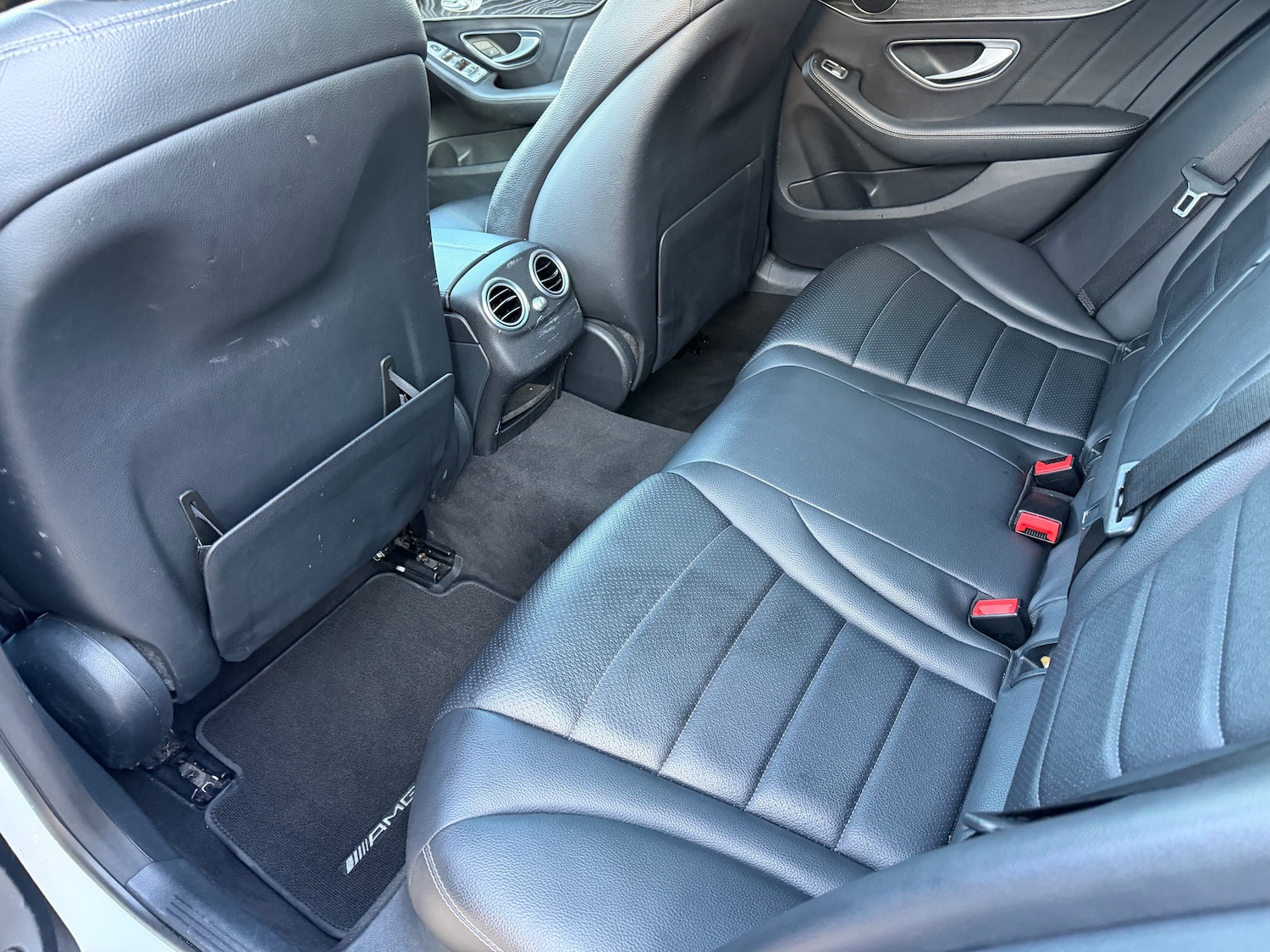 Used Mercedes-Benz C Class 2015 for sale - 77048357: Photo 9