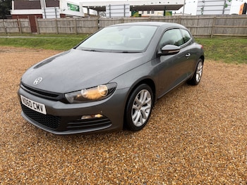Used Volkswagen Scirocco 2010 for sale - 77600562: Photo