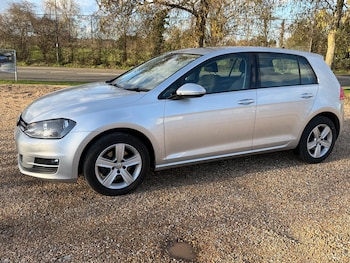 Used Volkswagen Golf 2016 for sale - 77706478: Photo