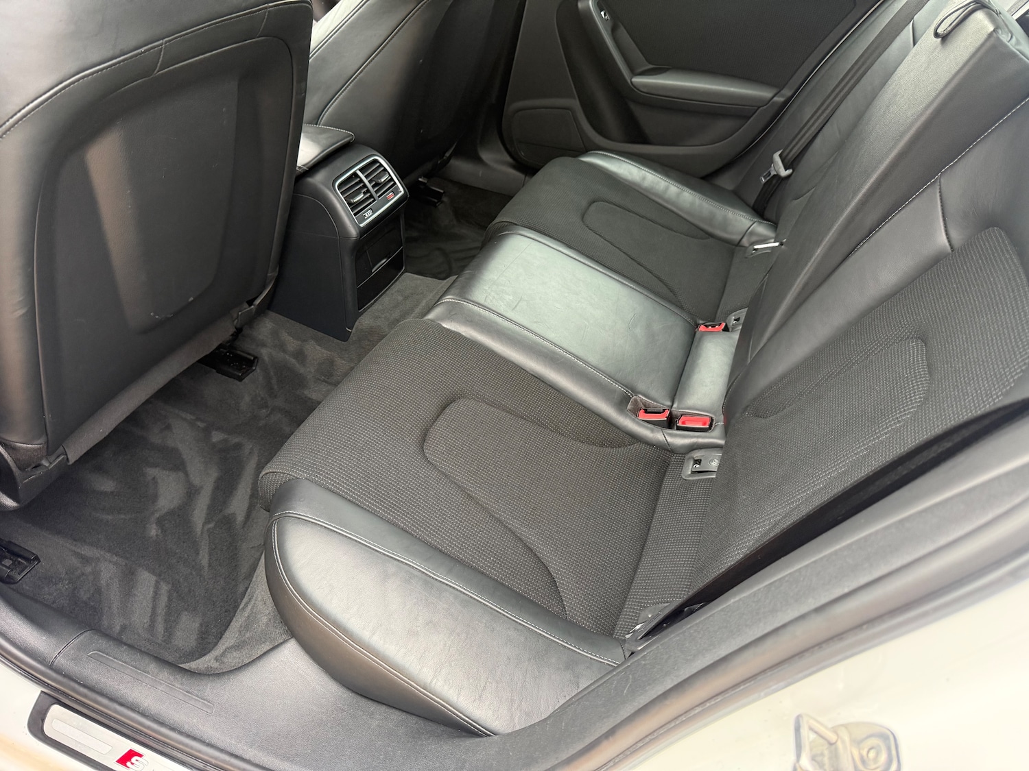 Used Audi A4 2015 for sale - 76317416: Photo 11