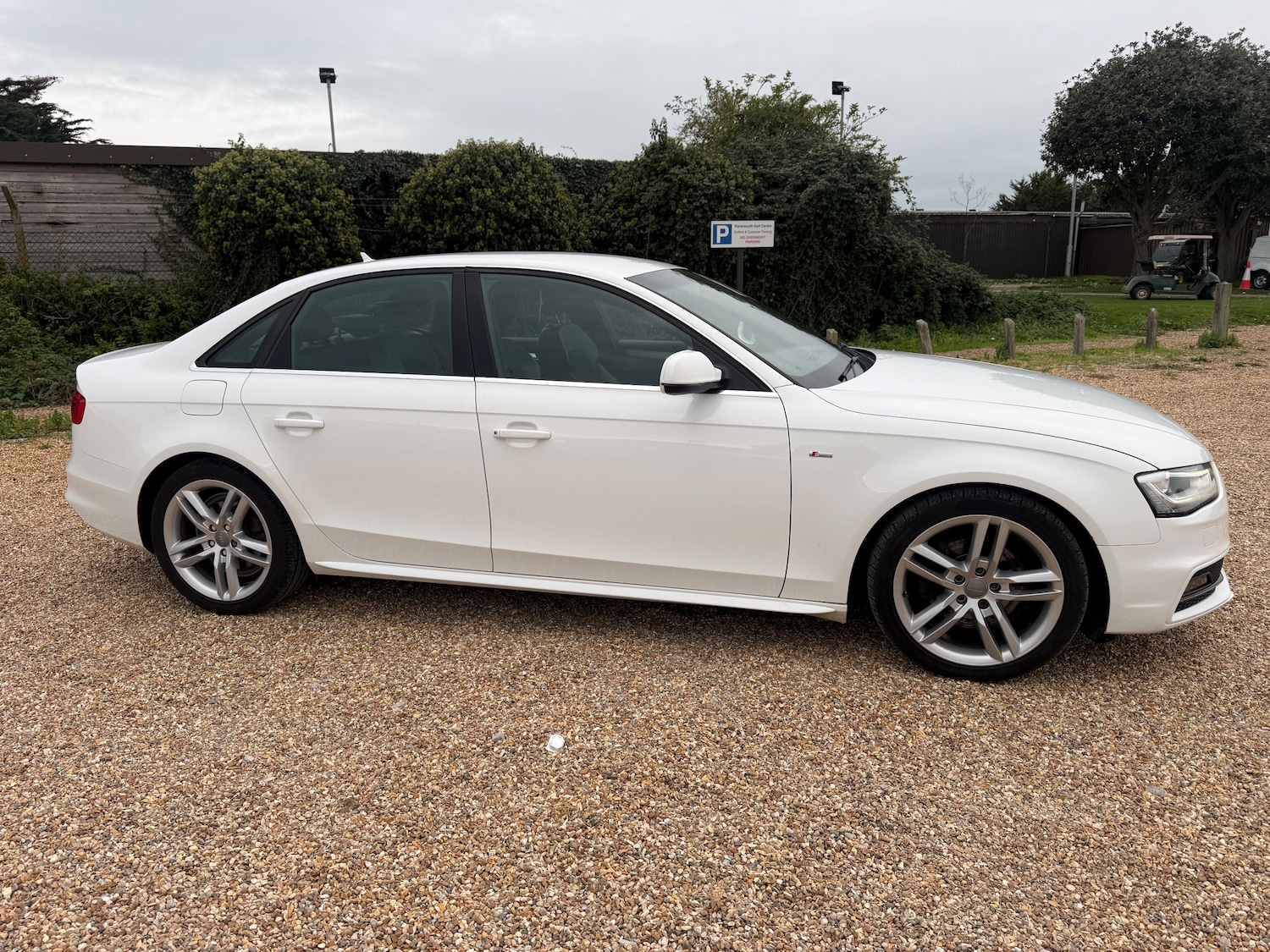Used Audi A4 2015 for sale - 76317416: Photo 5