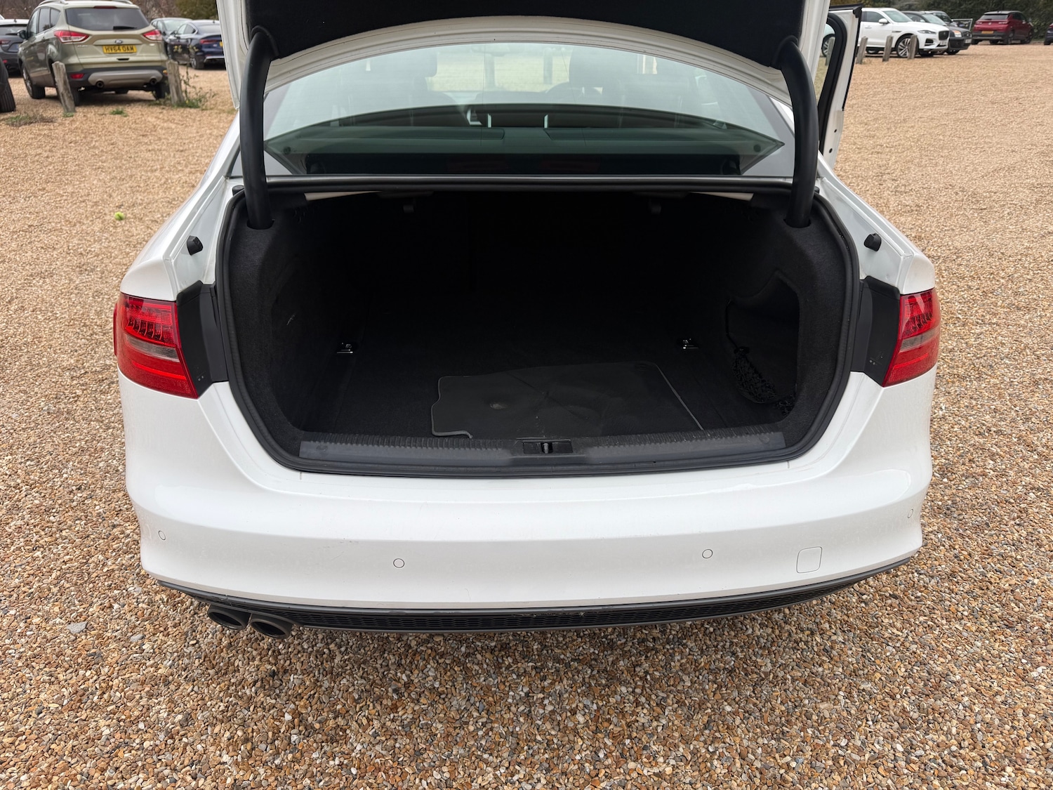 Used Audi A4 2015 for sale - 76317416: Photo 9