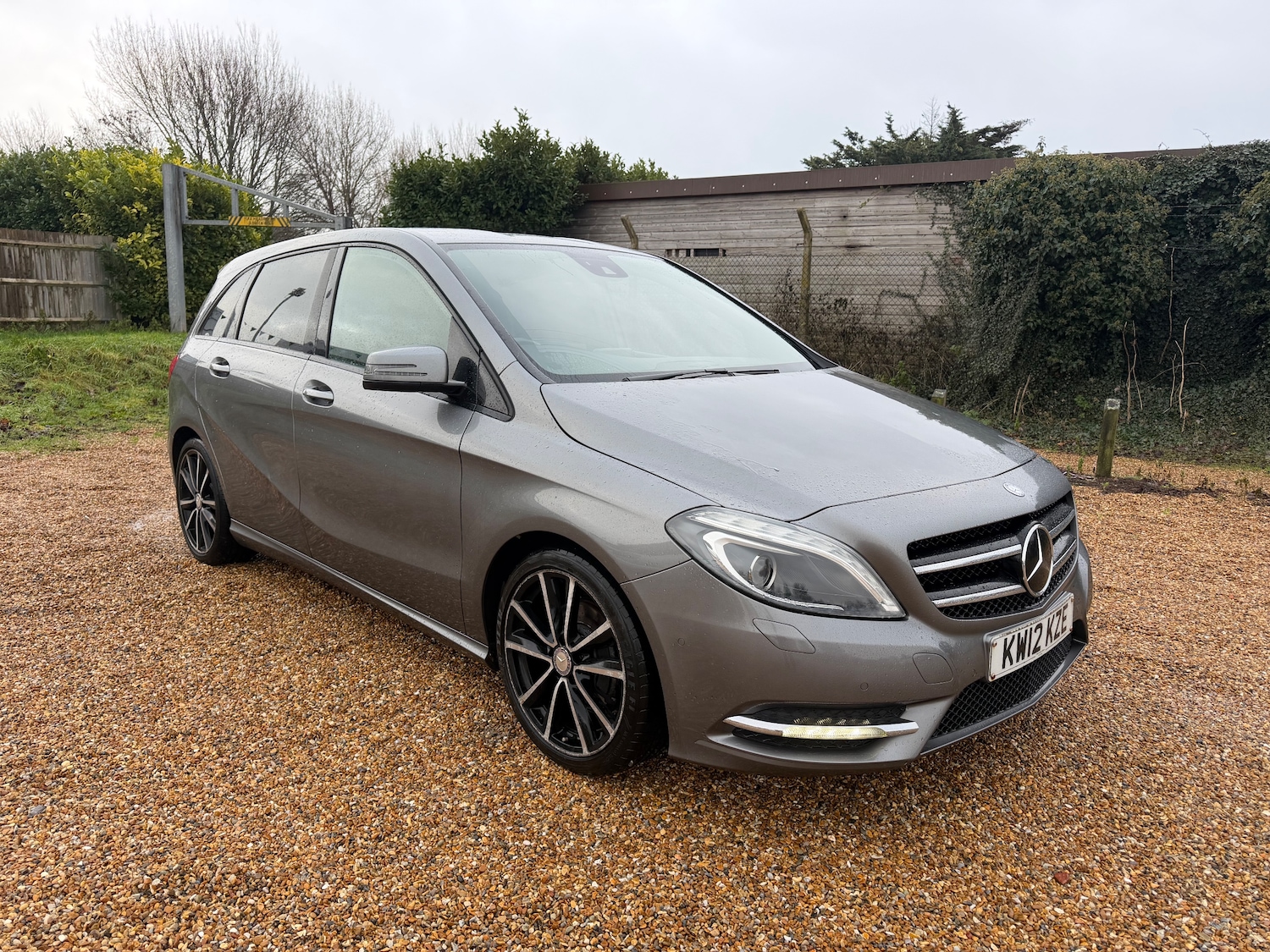 Used Mercedes-Benz B Class 2012 for sale - 77287373: Photo 2