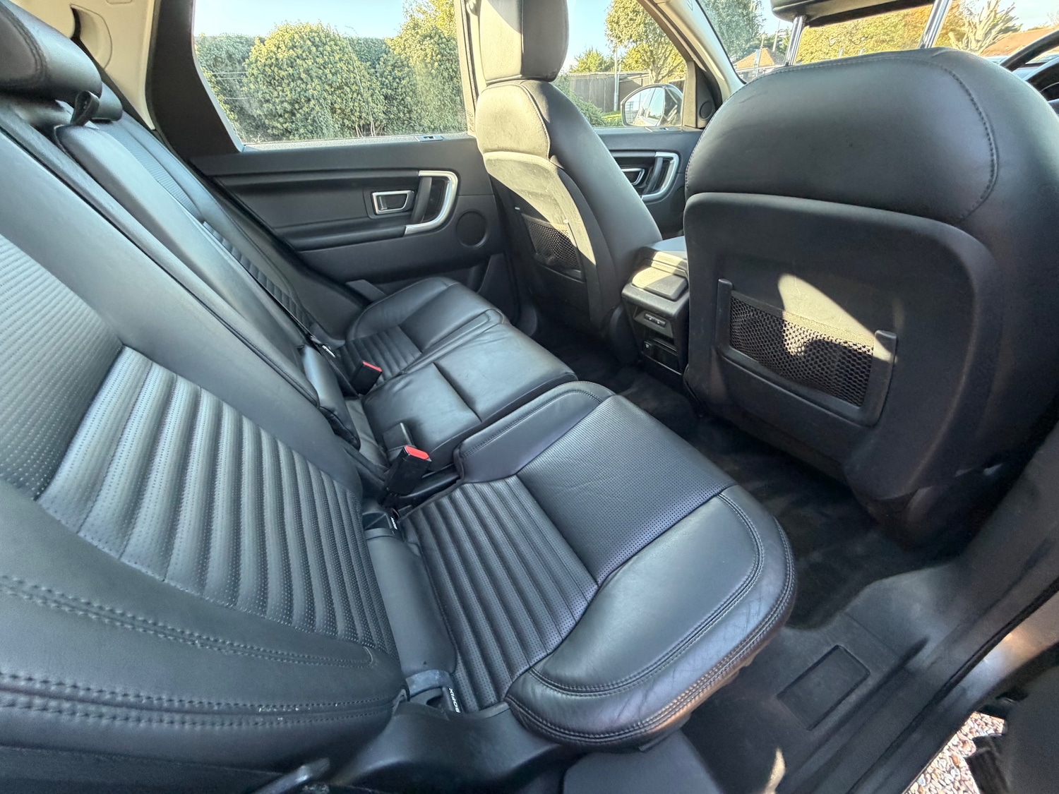 Used Land Rover Discovery Sport 2015 for sale - 76374620: Photo 15