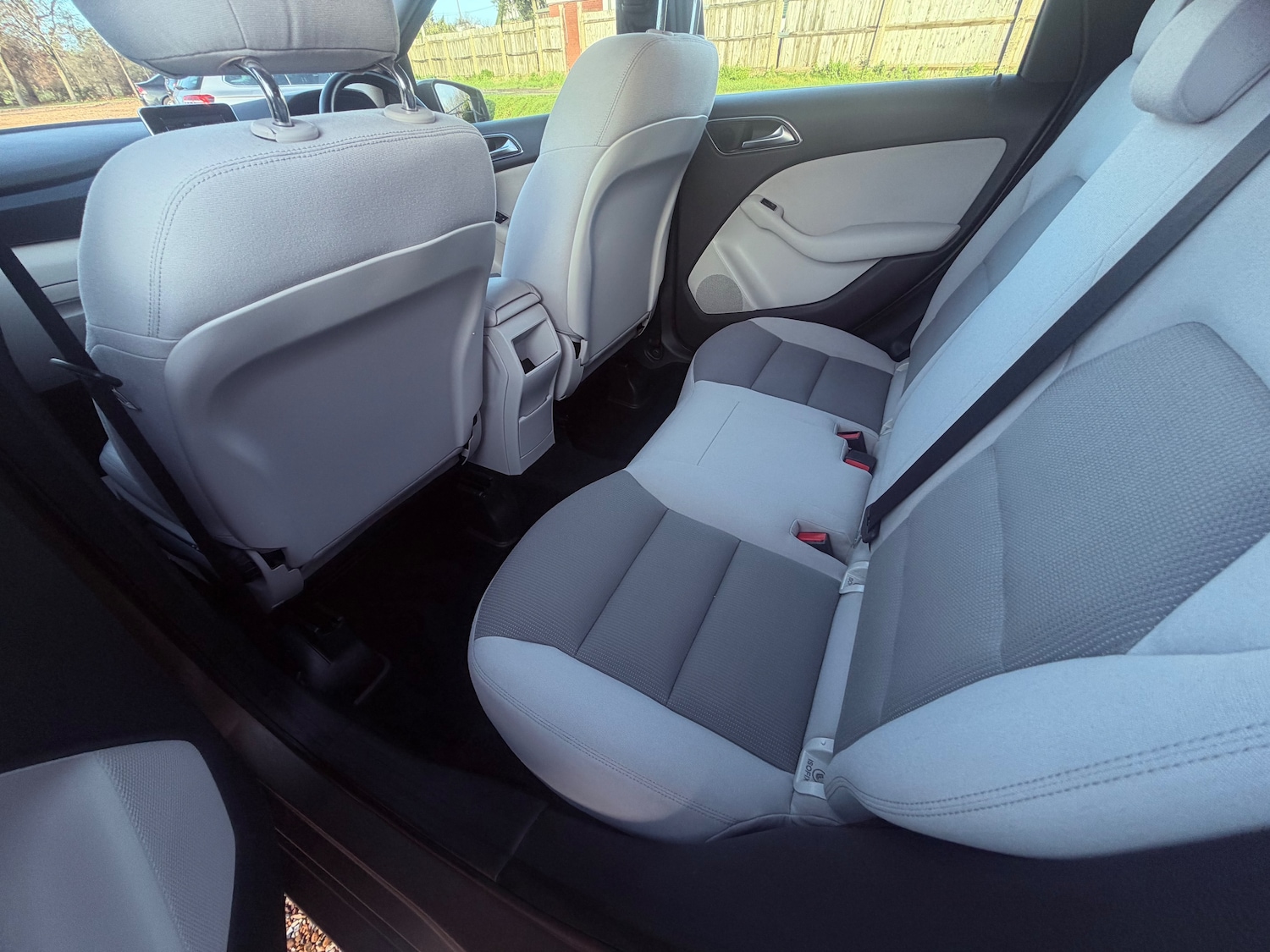 Used Mercedes-Benz B Class 2014 for sale - 77232352: Photo 12