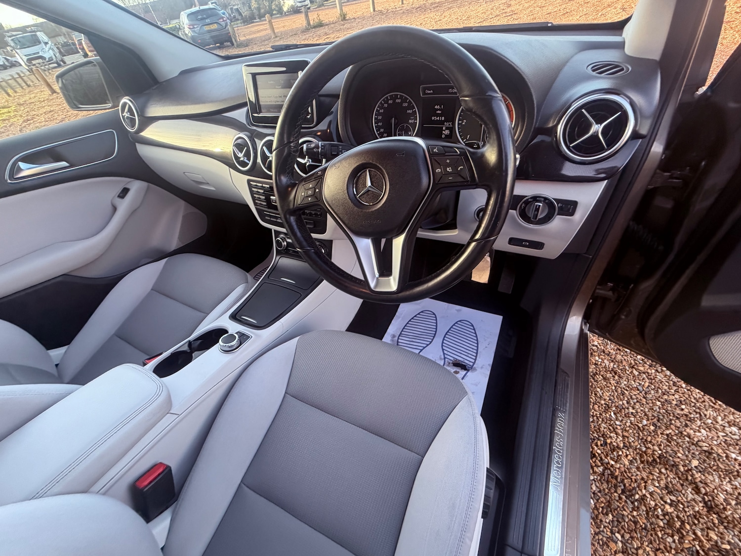 Used Mercedes-Benz B Class 2014 for sale - 77232352: Photo 15