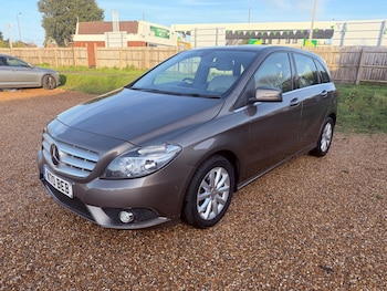 Used Mercedes-Benz B Class 2014 for sale - 77232352: Photo