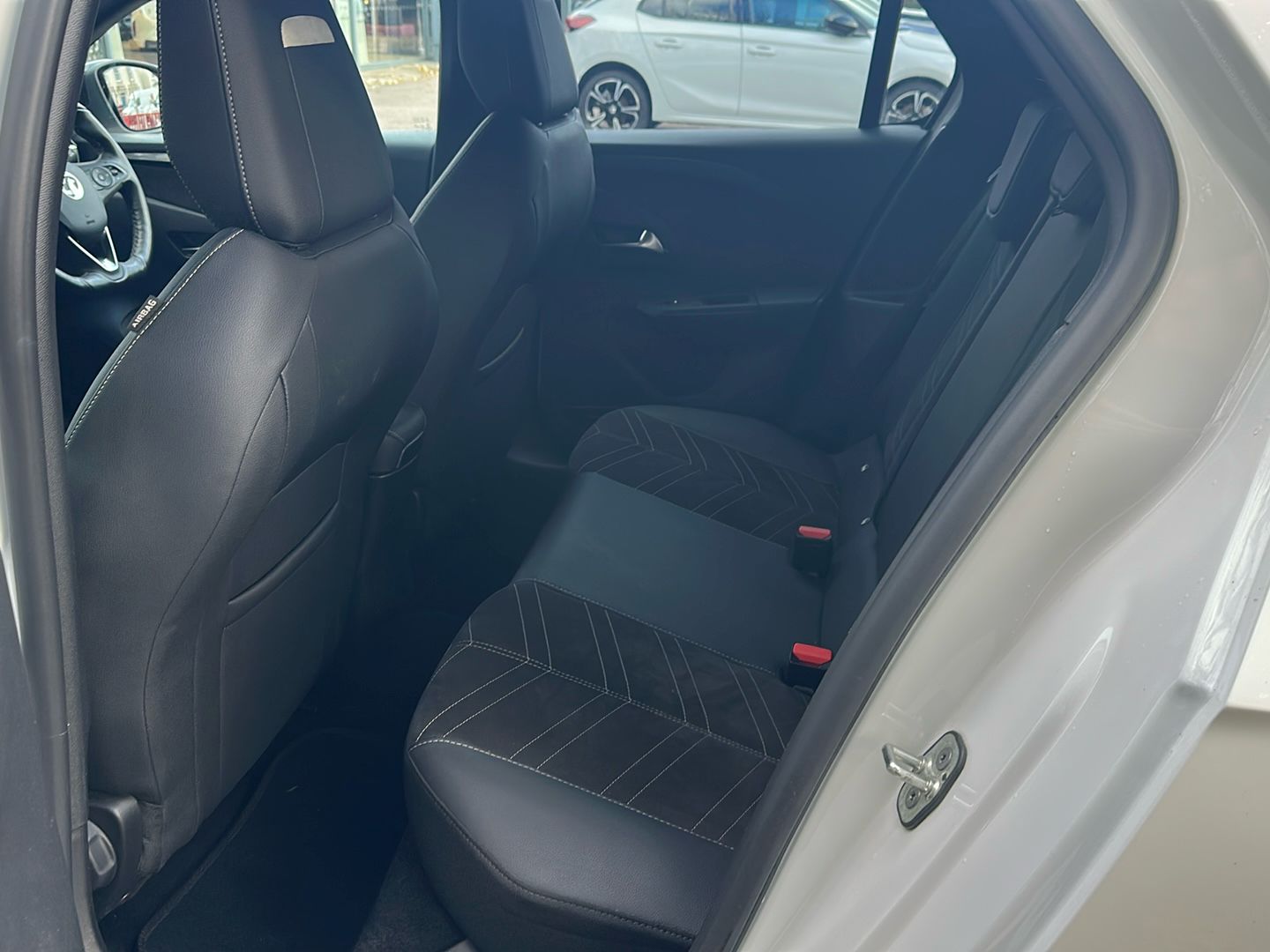 Used Vauxhall Corsa for sale - 77023875: Photo 5