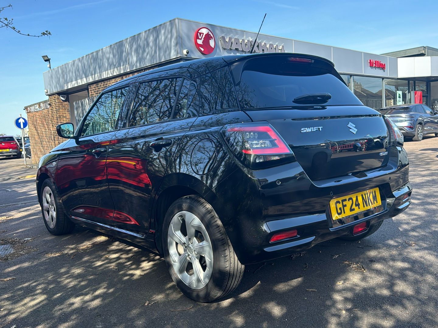 Used Suzuki Swift 2024 for sale - 78154870: Photo 2