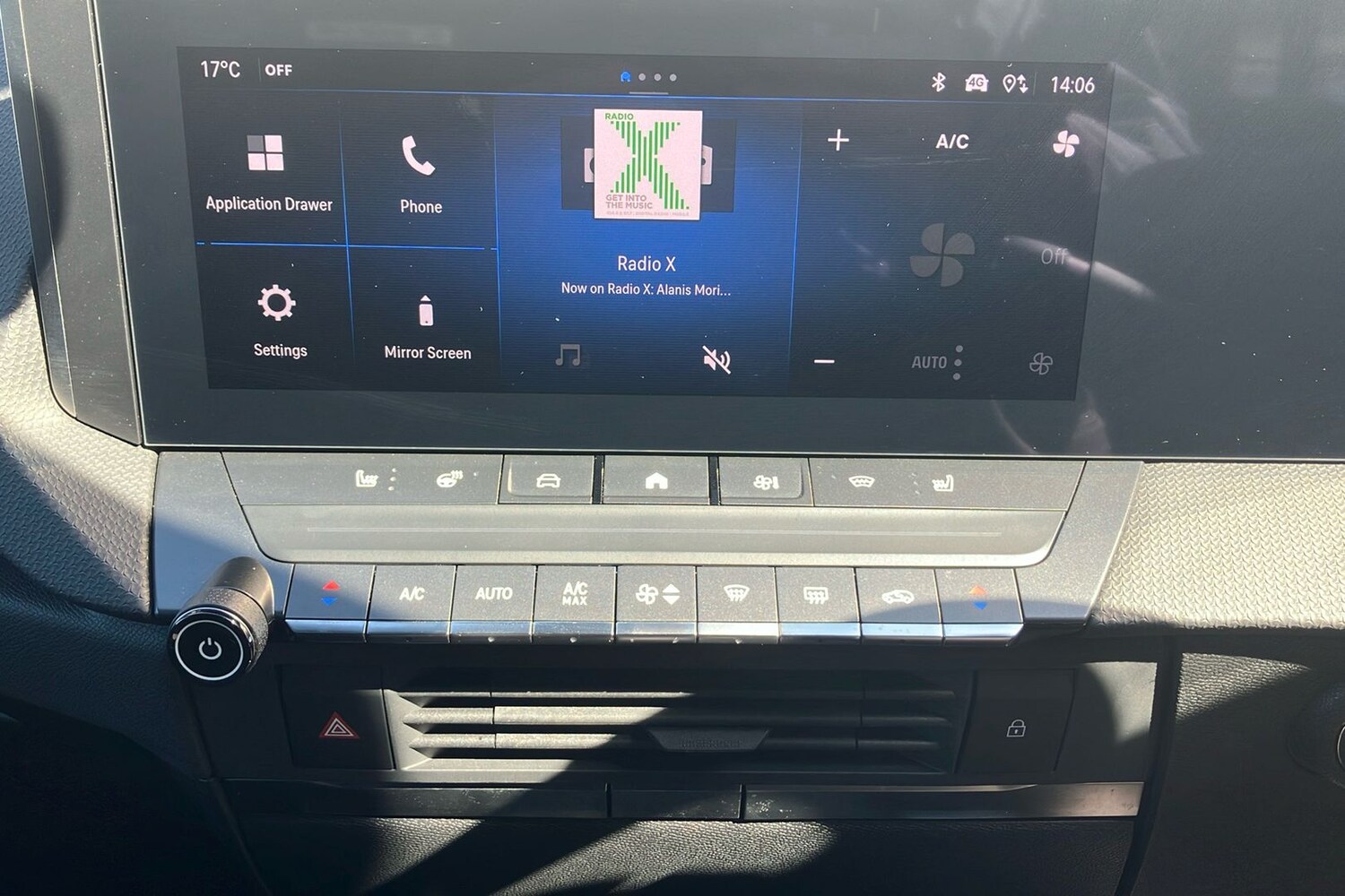 Vehicle 28