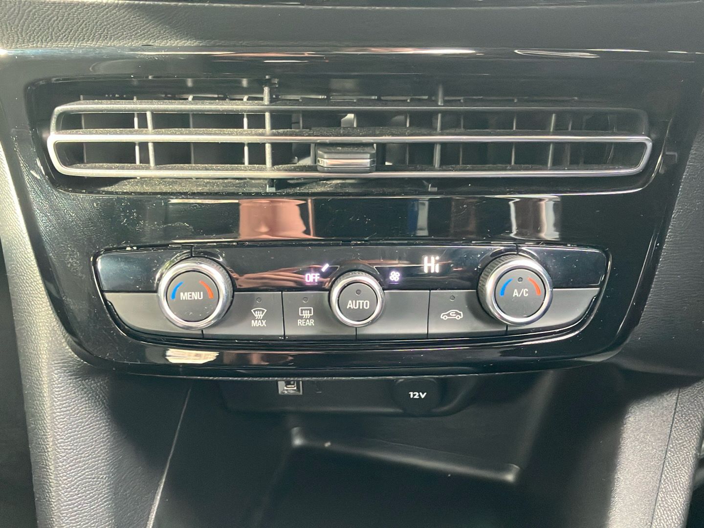 Used Vauxhall Mokka Electric 2023 for sale - 76510571: Photo 13