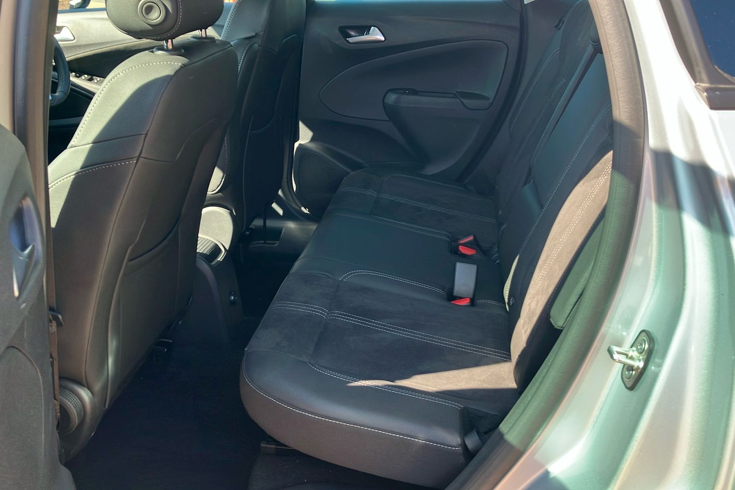 Used Vauxhall Crossland 2024 for sale - 76470817: Photo 5