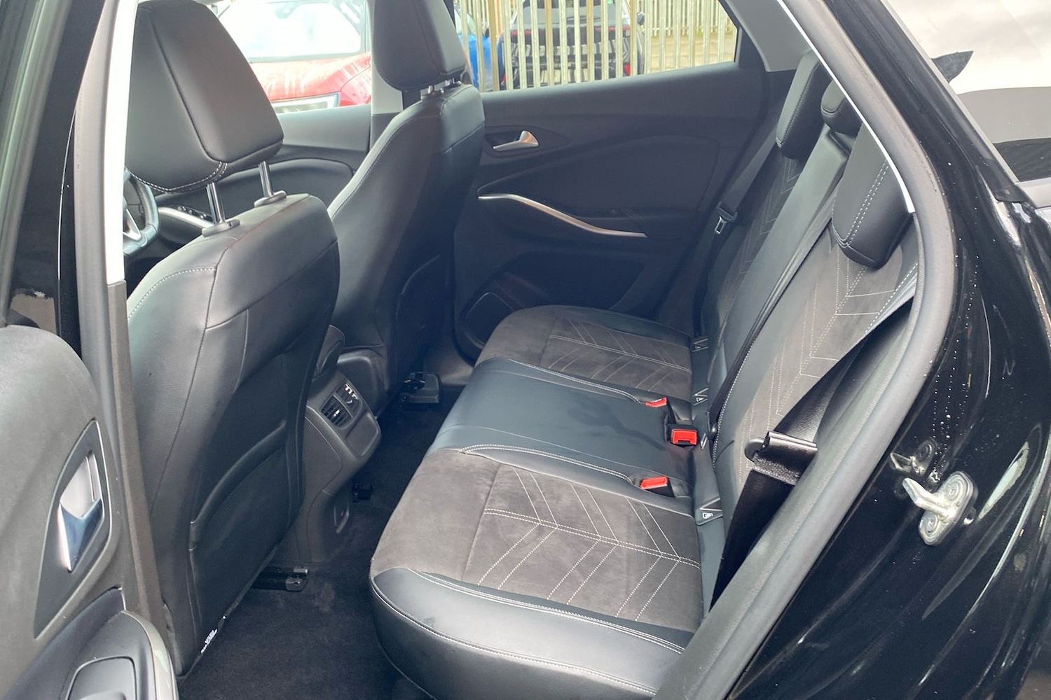 Used Vauxhall Grandland 2022 for sale - 77107460: Photo 5