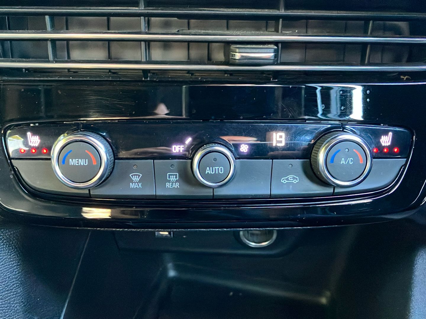 Used Vauxhall Mokka 2022 for sale - 76330289: Photo 15