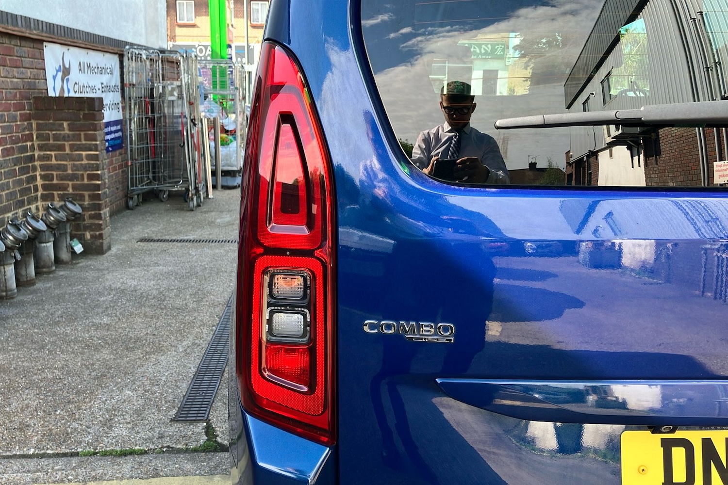 Vehicle 28
