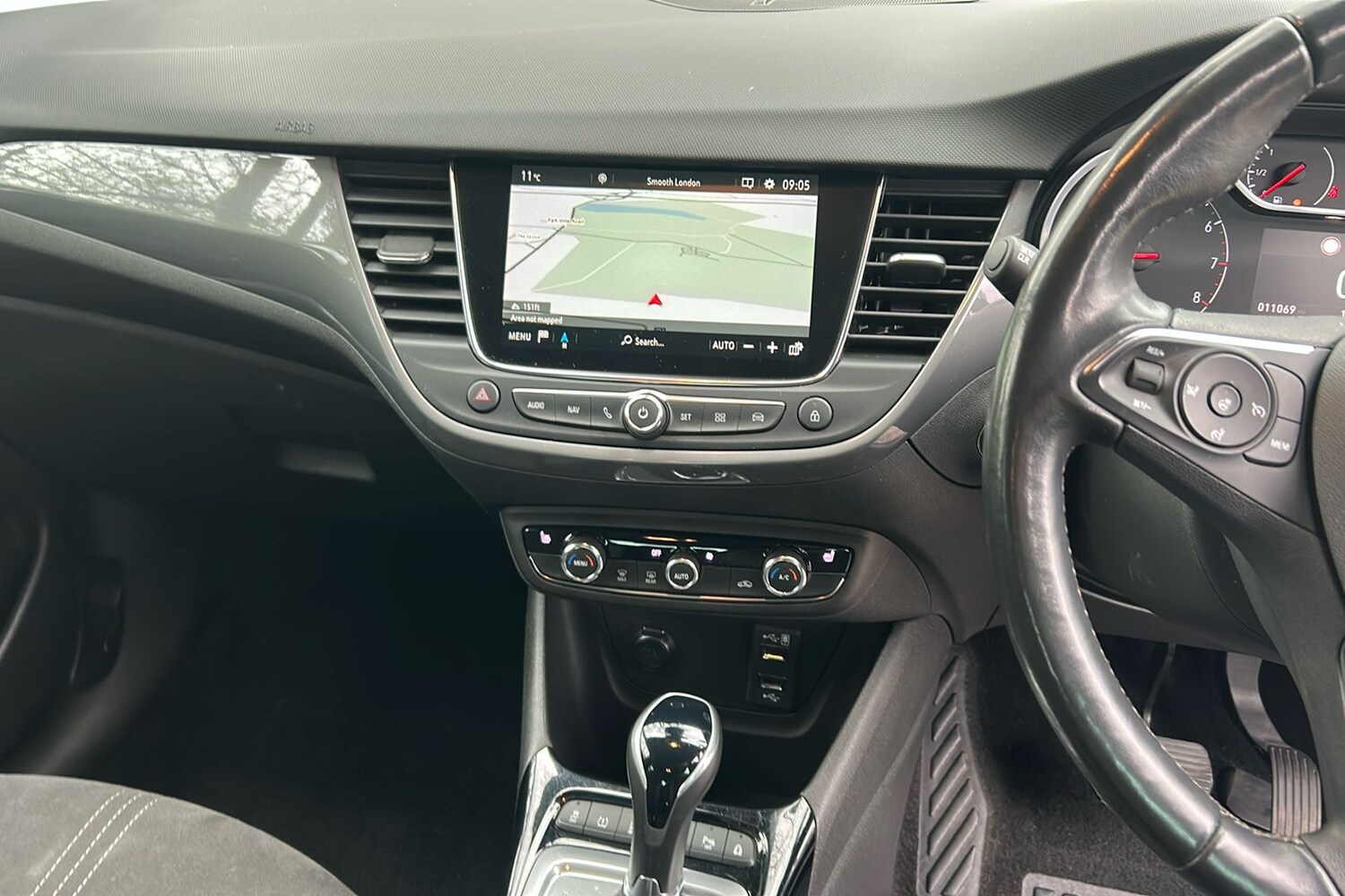 Used Vauxhall Crossland 2022 for sale - 77937685: Photo 32