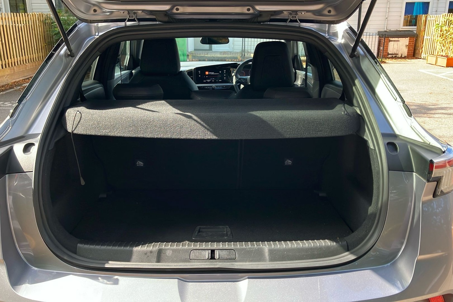Vehicle 27