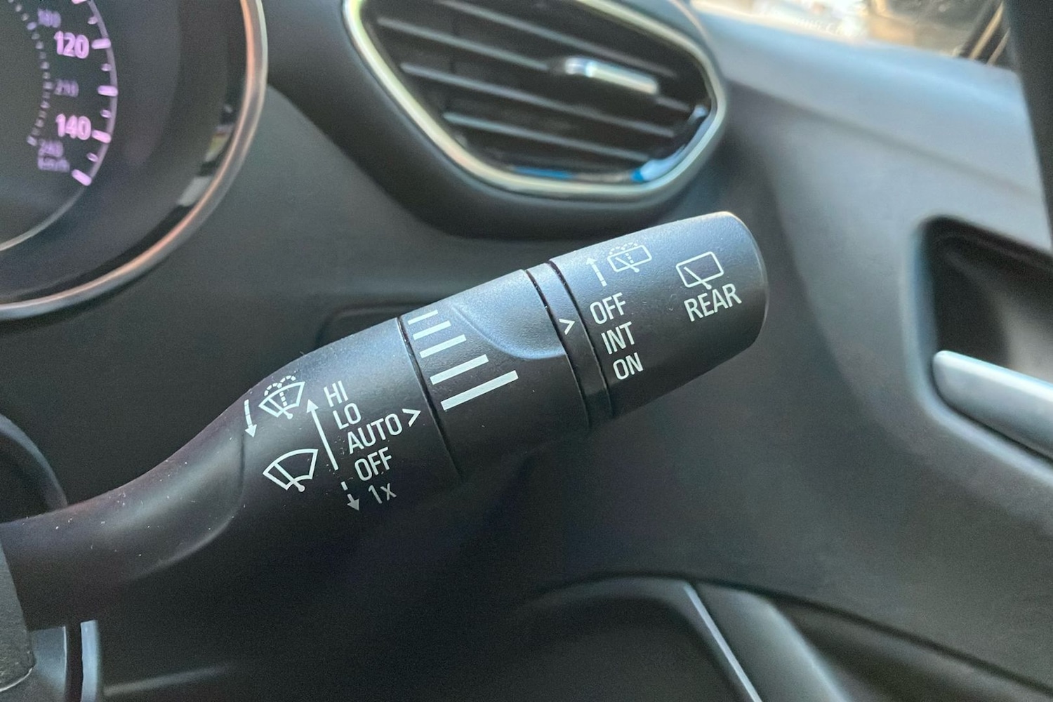 Used Vauxhall Crossland 2022 for sale - 77140489: Photo 45