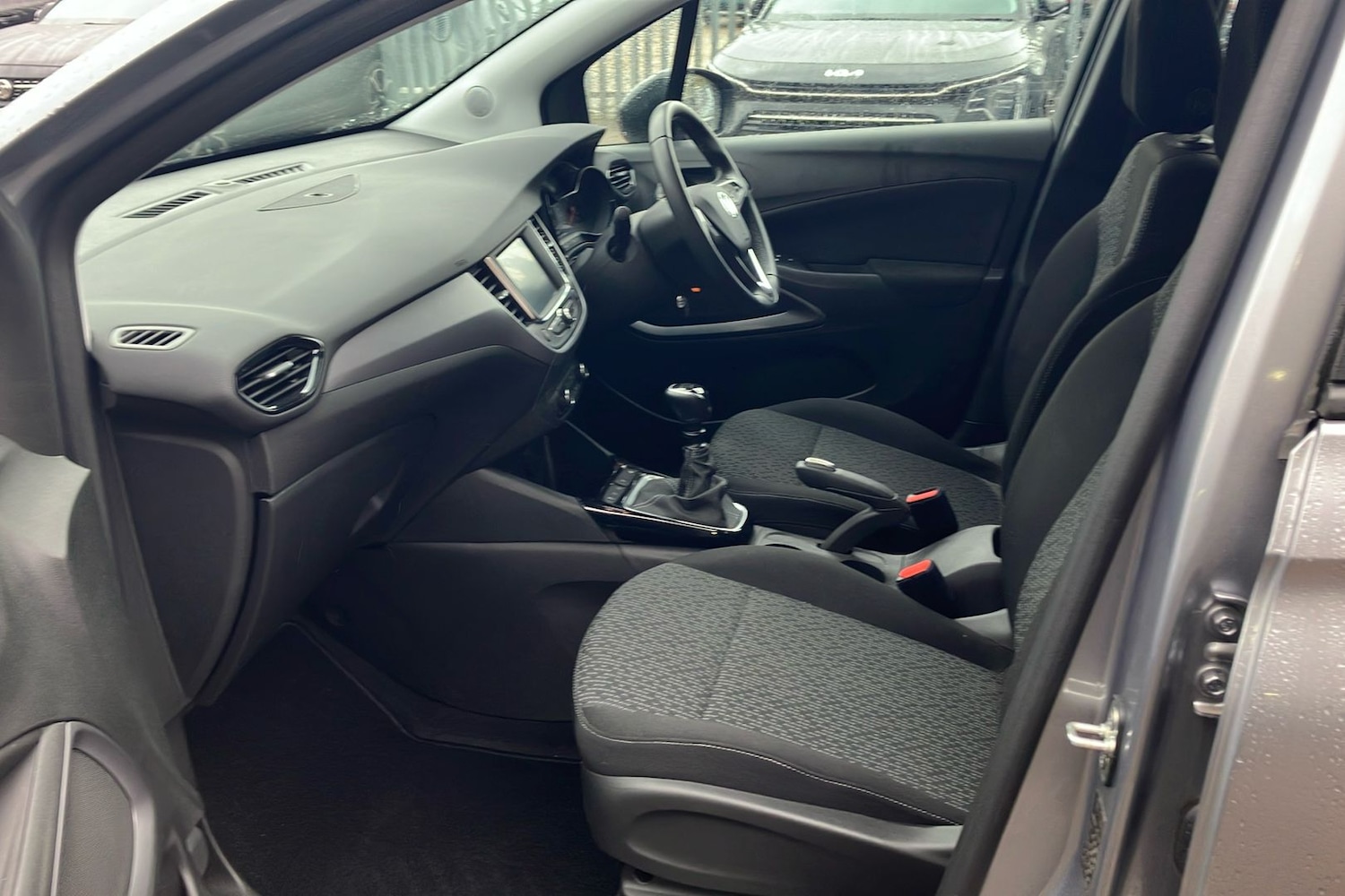 Used Vauxhall Crossland 2022 for sale - 76390964: Photo 3