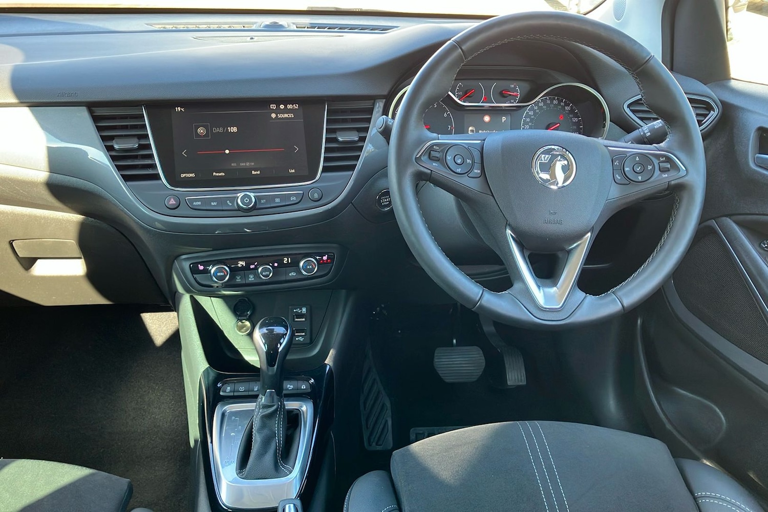 Used Vauxhall Crossland 2024 for sale - 76373522: Photo 11