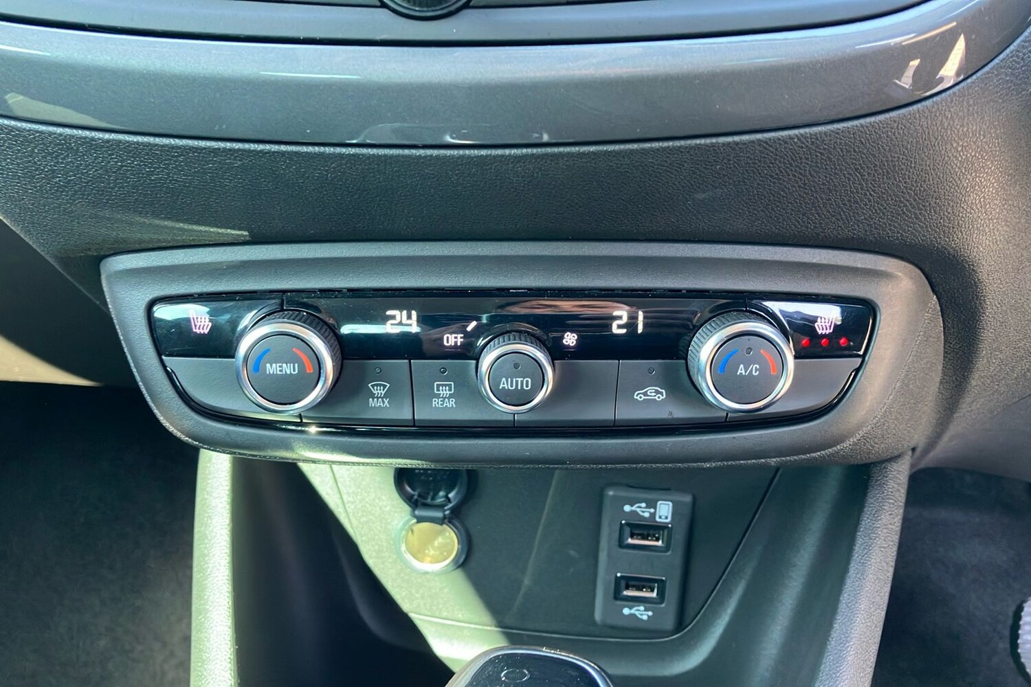 Used Vauxhall Crossland 2024 for sale - 76373522: Photo 15