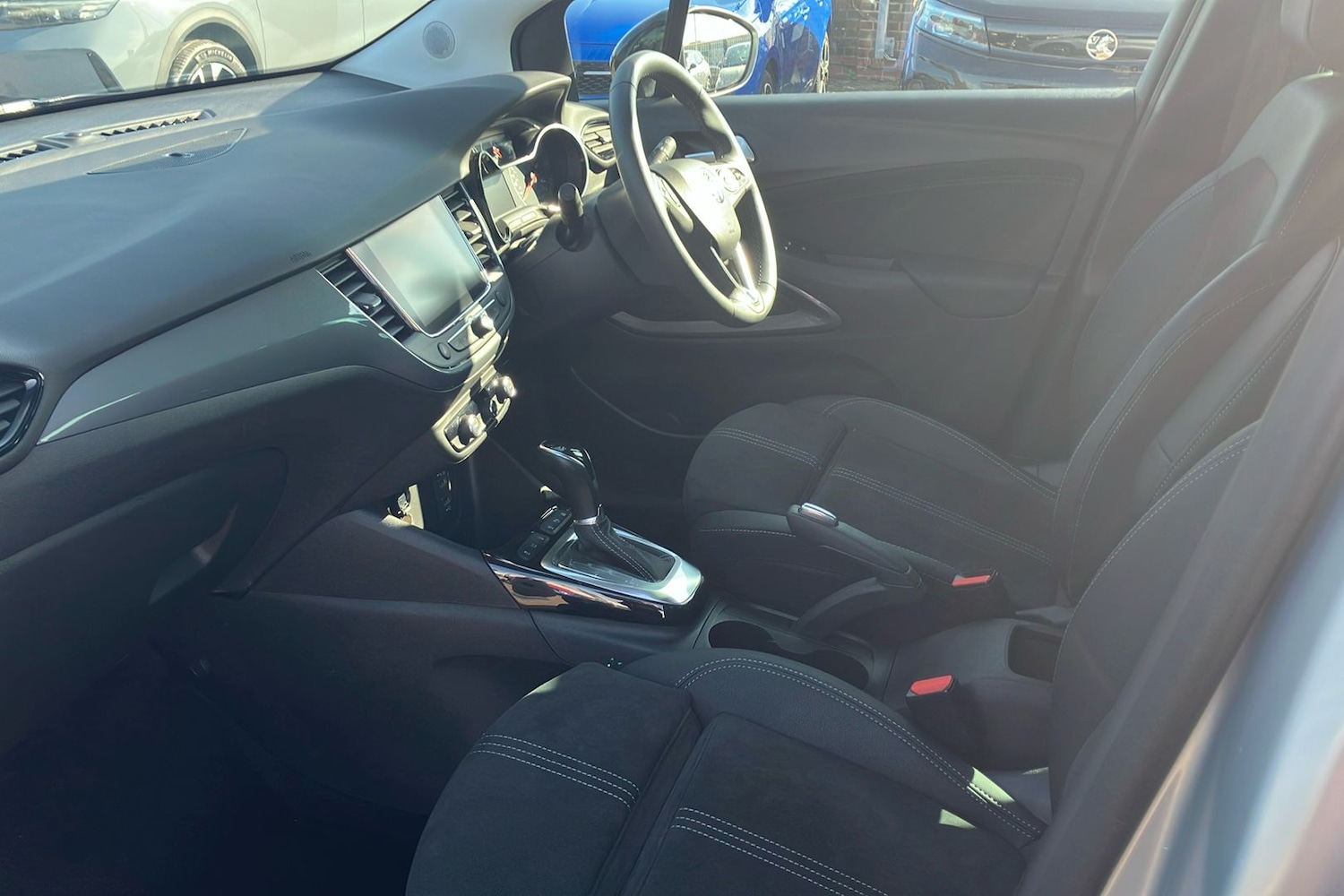 Used Vauxhall Crossland 2024 for sale - 76373522: Photo 3