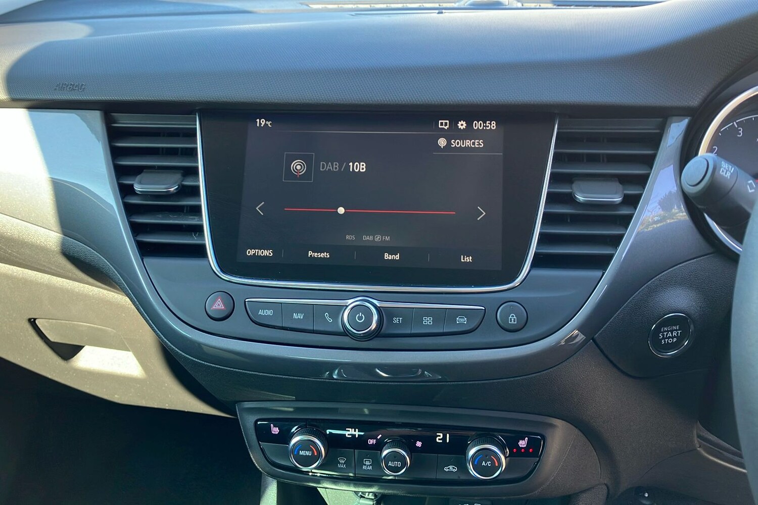 Used Vauxhall Crossland 2024 for sale - 76373522: Photo 39