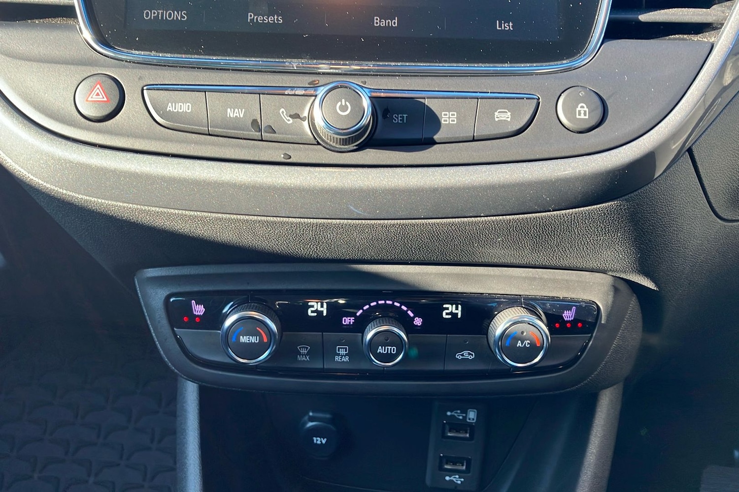 Used Vauxhall Crossland 2024 for sale - 77351056: Photo 40