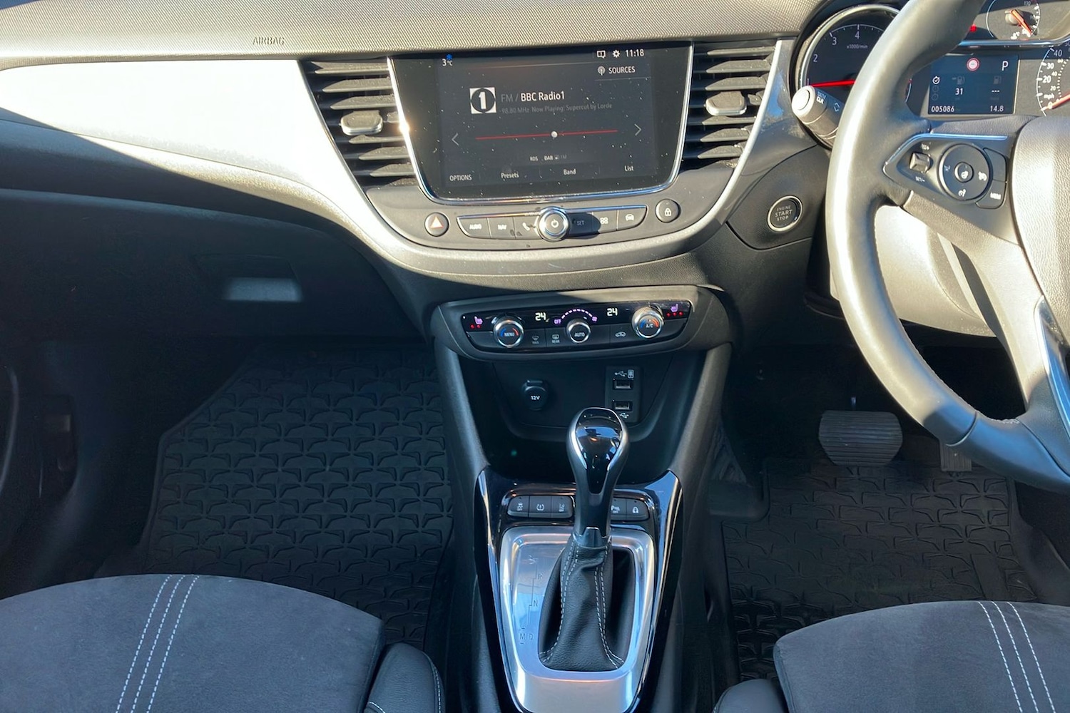 Used Vauxhall Crossland 2024 for sale - 77351056: Photo 52