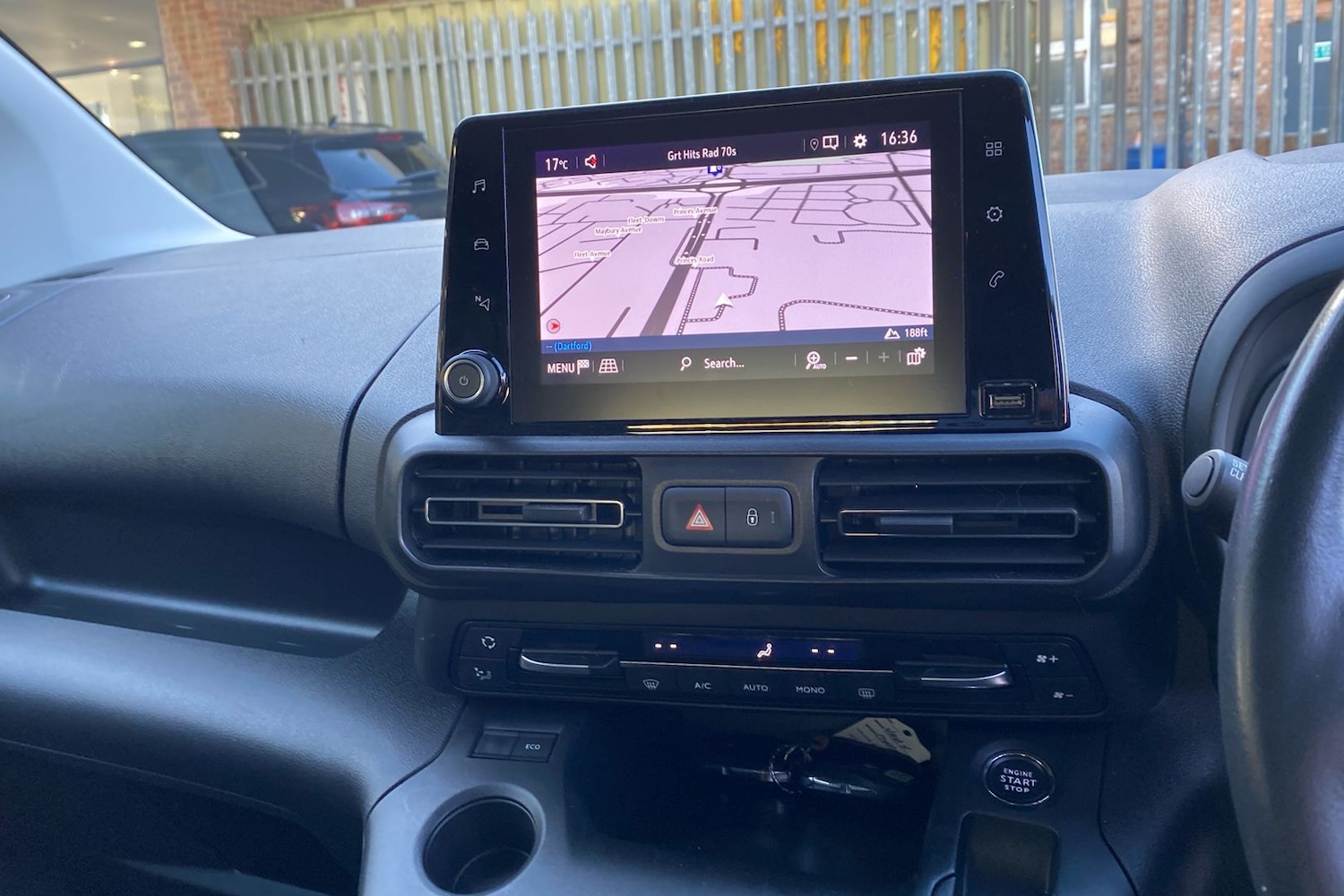 Used Vauxhall Combo Life 2021 for sale - 76718664: Photo 15