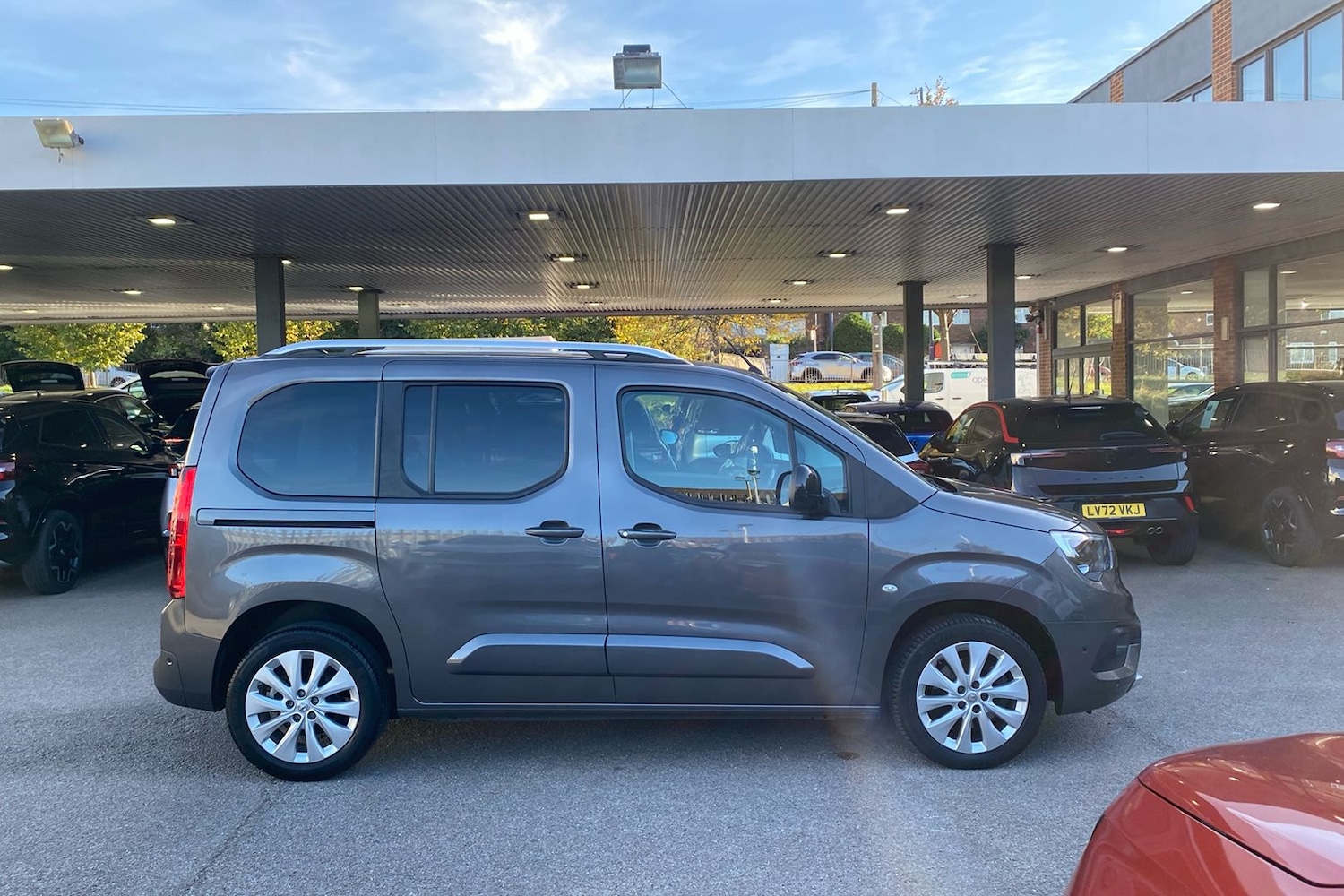 Used Vauxhall Combo Life 2021 for sale - 76718664: Photo 6