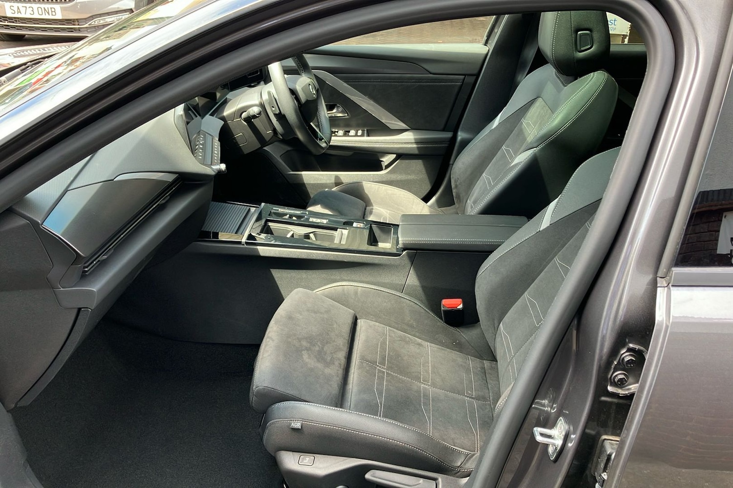 Used Vauxhall Astra 2024 for sale - 76969569: Photo 3