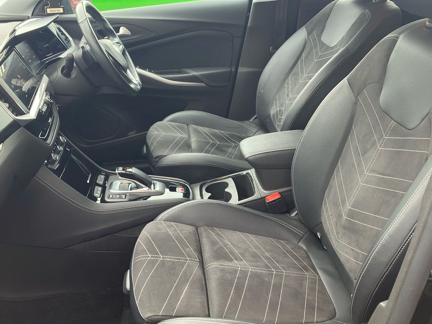 Used Vauxhall Grandland 2023 for sale - 77475556: Photo 3