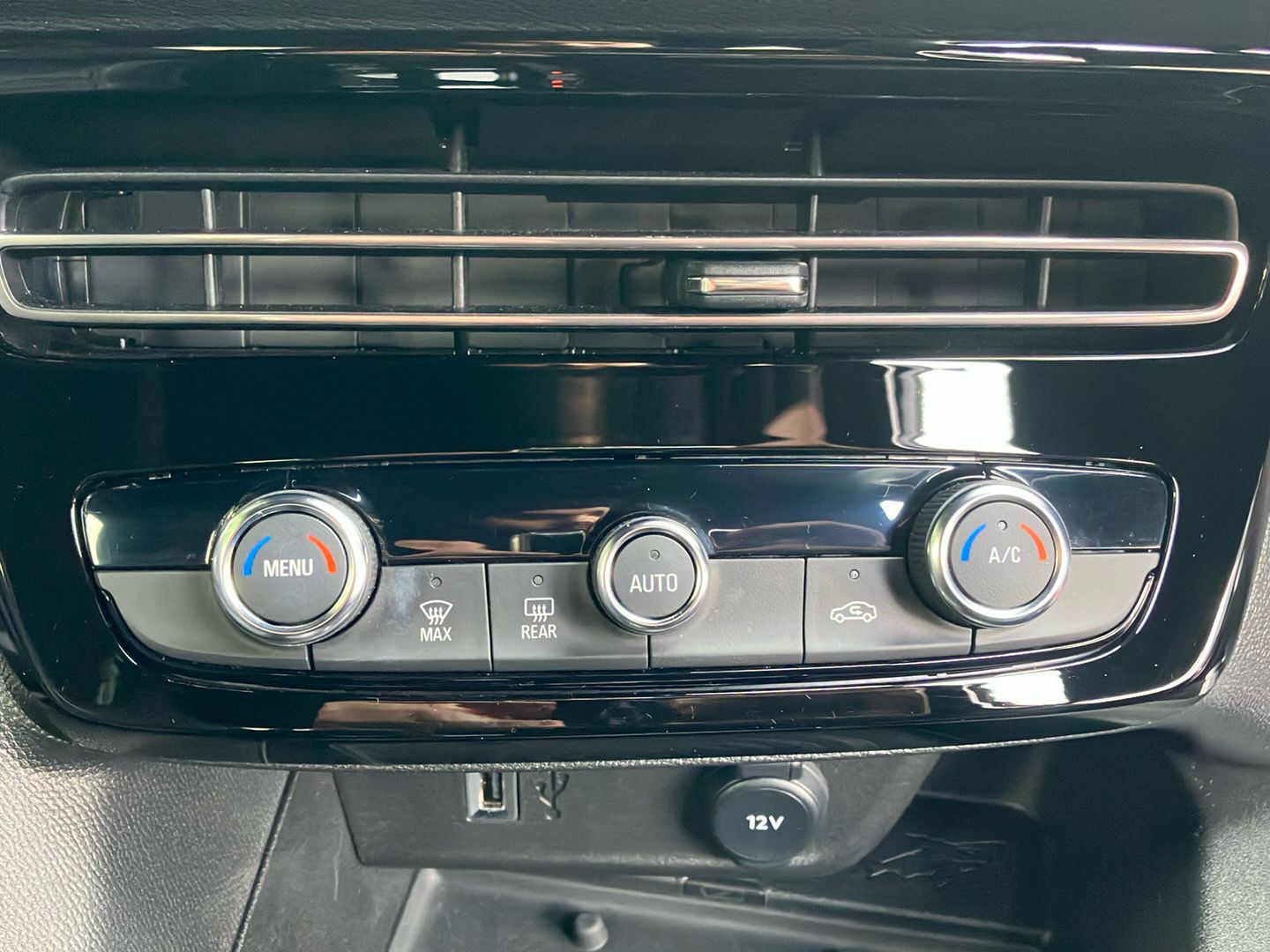 Used Vauxhall Mokka 2023 for sale - 76707107: Photo 15