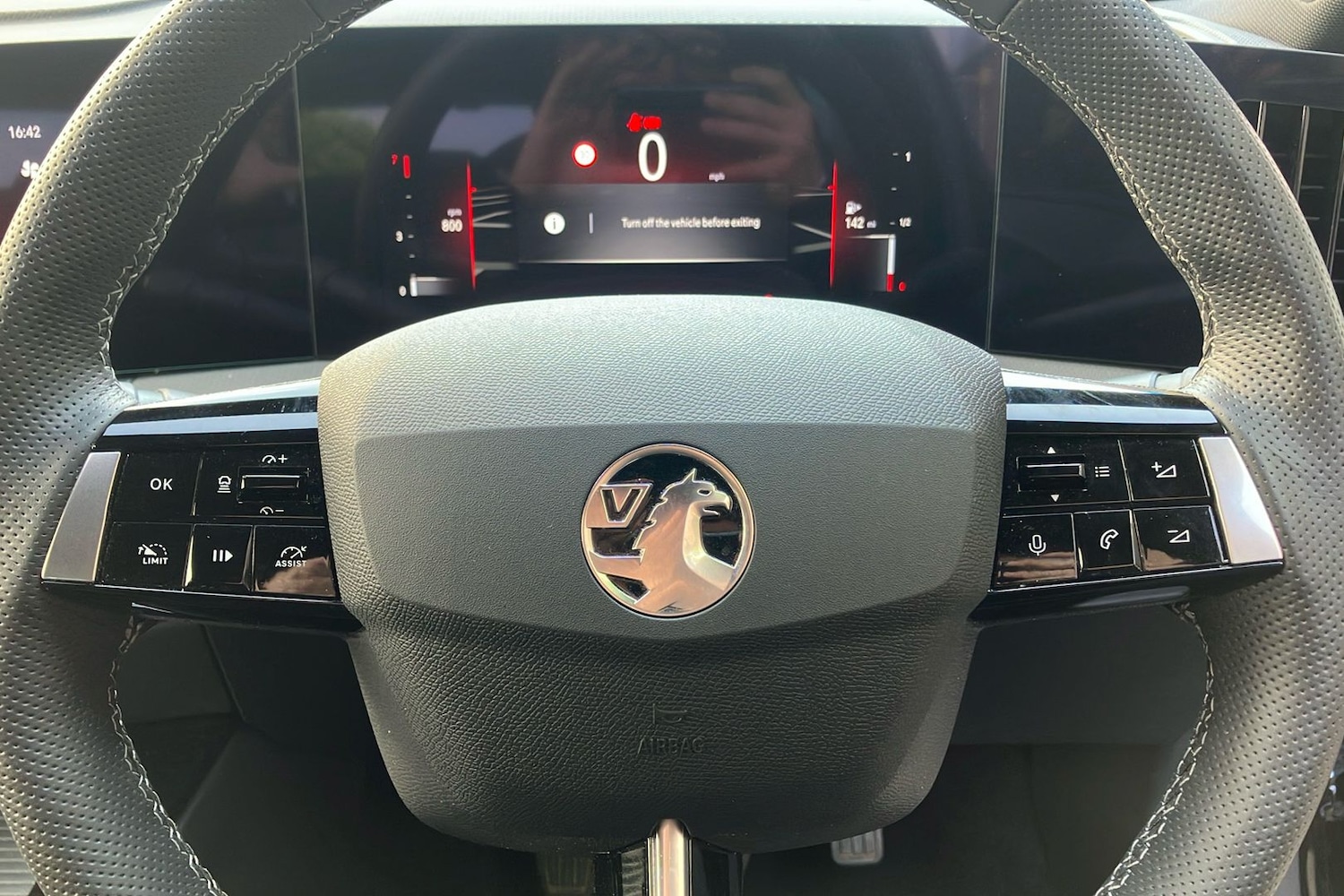 Used Vauxhall Astra 2024 for sale - 76502819: Photo 38