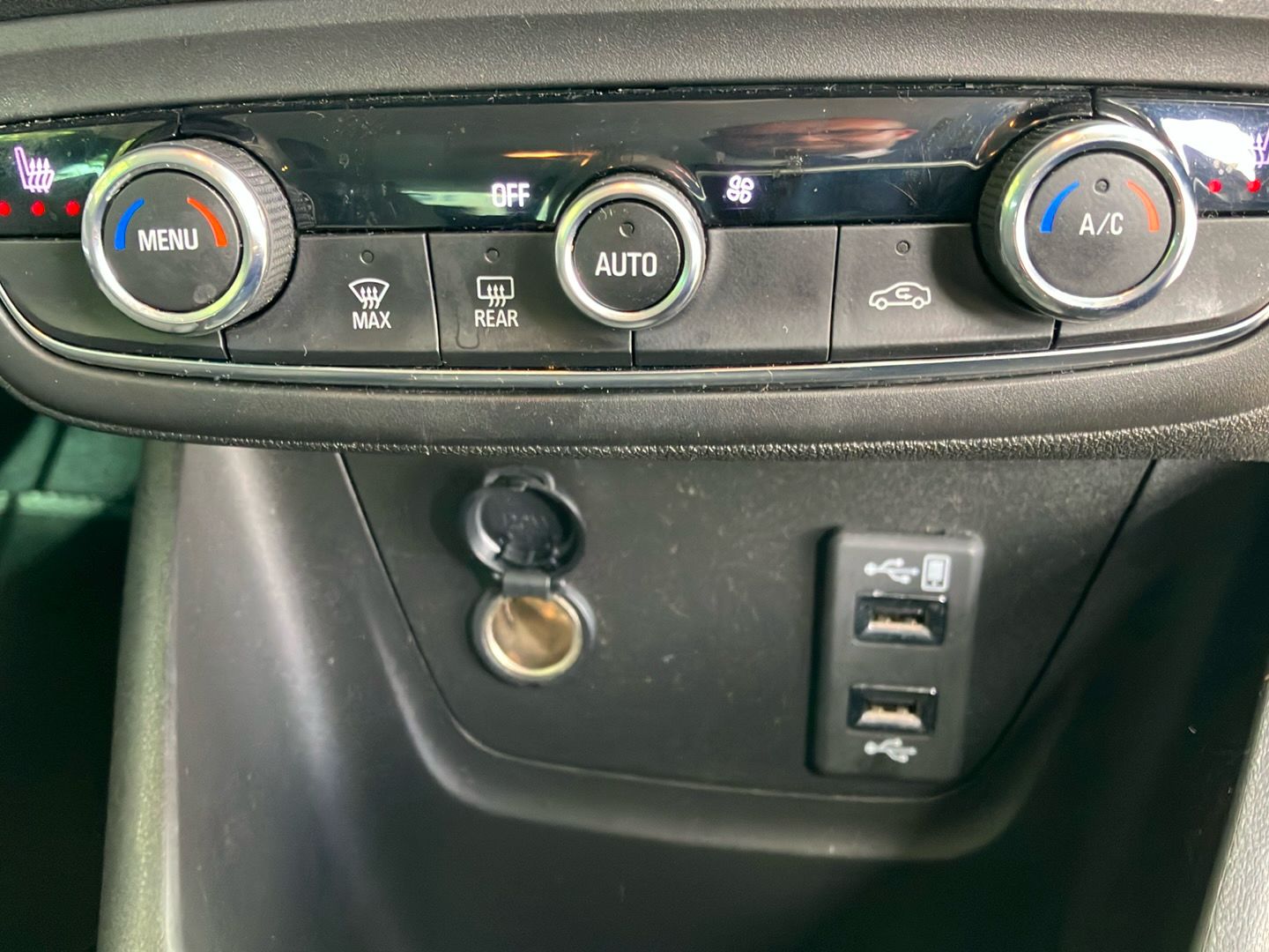 Used Vauxhall Crossland 2022 for sale - 76305036: Photo 15