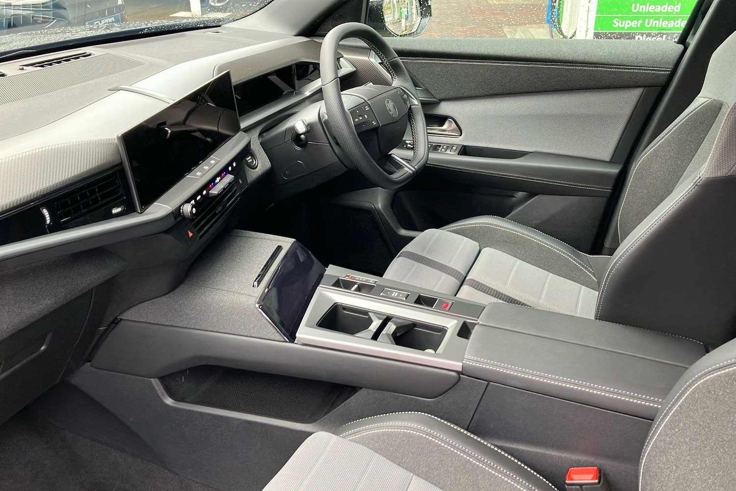 Used Vauxhall Grandland 2024 for sale - 77584324: Photo 3