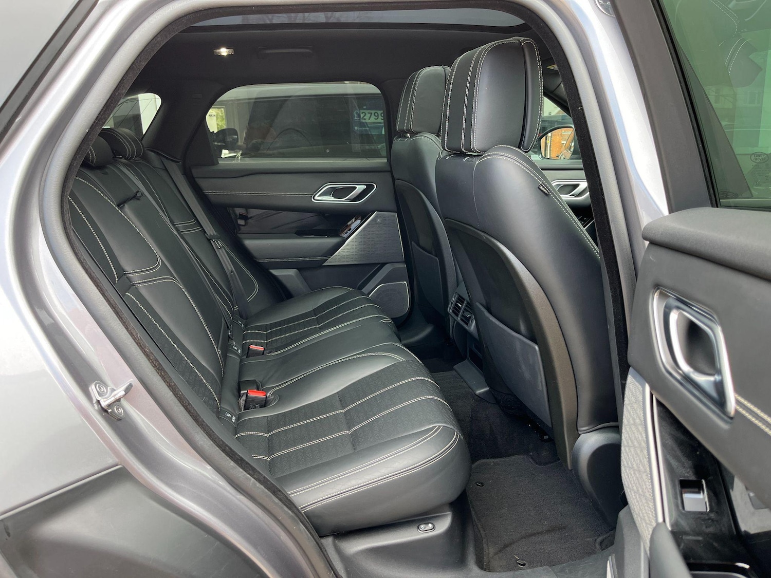 Used Land Rover Range Rover Velar 2019 for sale - 76991210: Photo 11