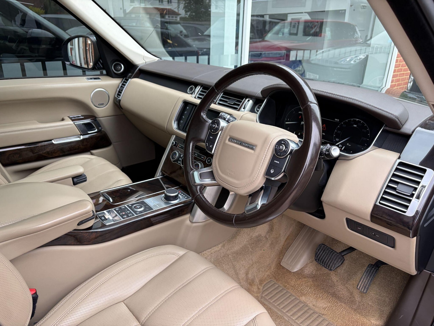 Used Land Rover Range Rover 2016 for sale - 76398425: Photo 8