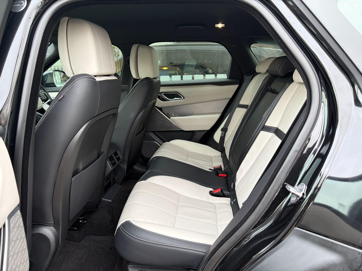 Used Land Rover Range Rover Velar 2022 for sale - 77497044: Photo 10