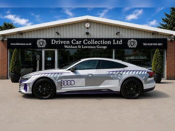Used Audi e-tron GT 2024 for sale - 79465349: Photo