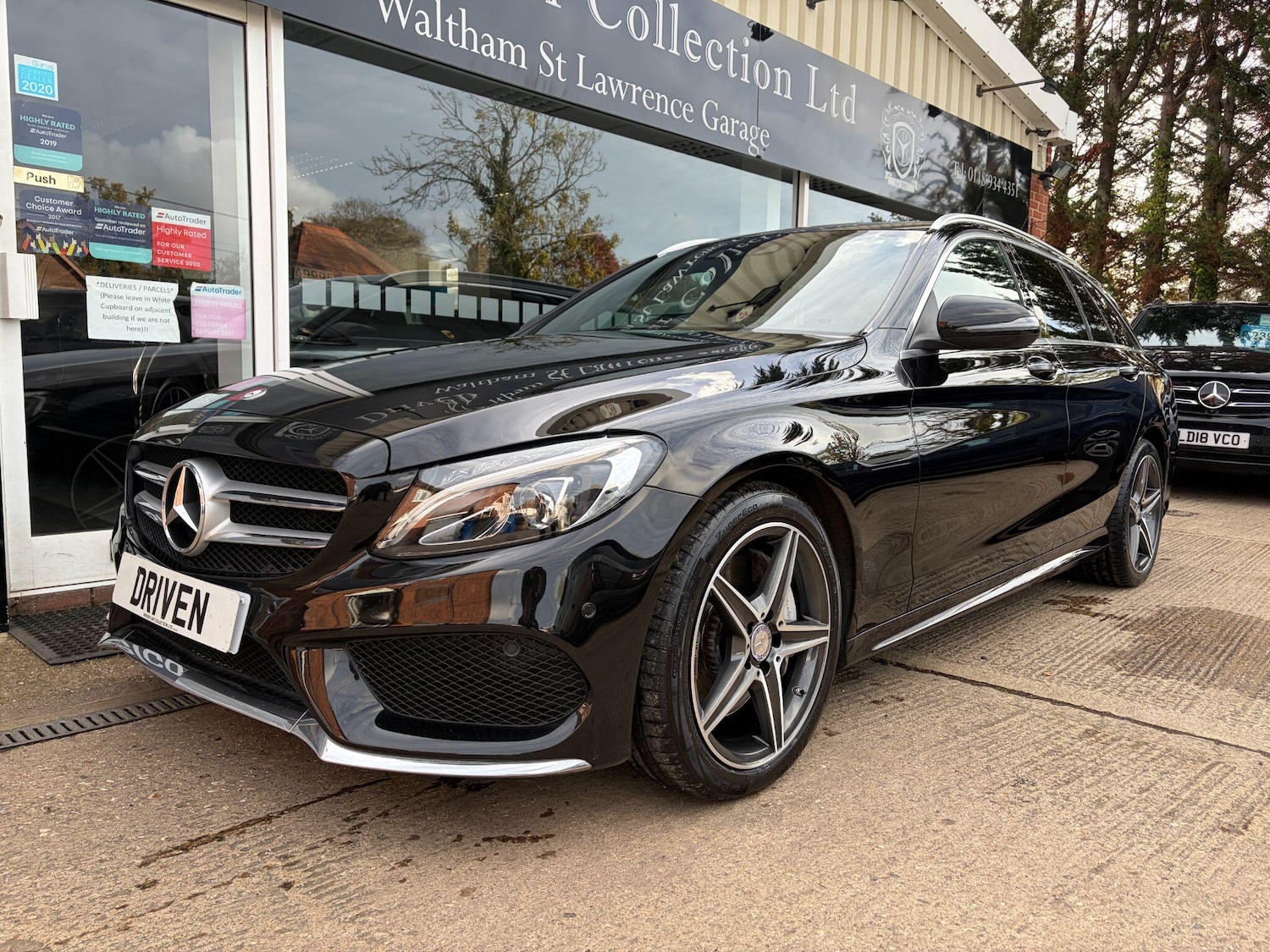 Used Mercedes-Benz C Class 2016 for sale - 76607734: Photo 4