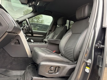 Used Land Rover Discovery 2024 for sale - 79576179: Photo