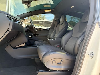 Used Tesla Model X 2018 for sale - 79202503: Photo